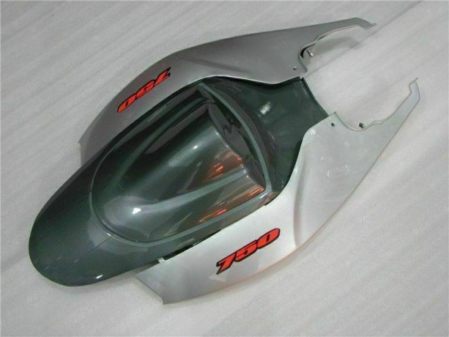 Carenado Moto GSXR 600 / 750 K6 2006-2007 - Plata Negro Carenado Moto GSXR 600 / 750 K6 2006-2007 - Plata Negro